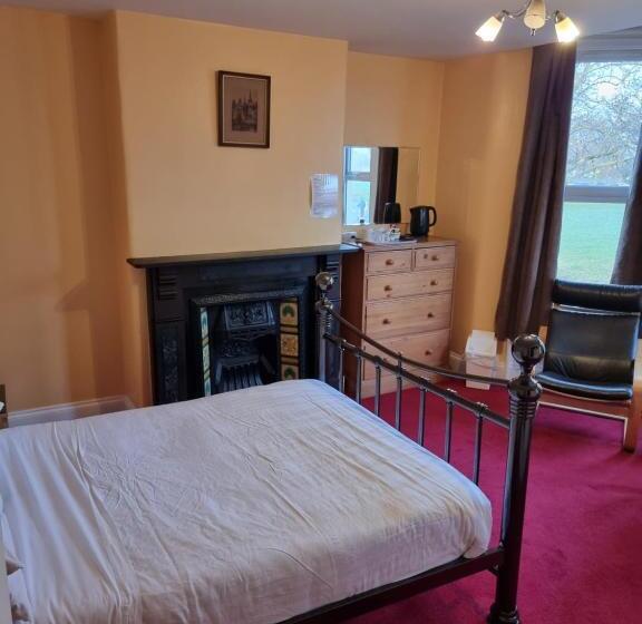 Quarto Estandar, Norfolk Guest House