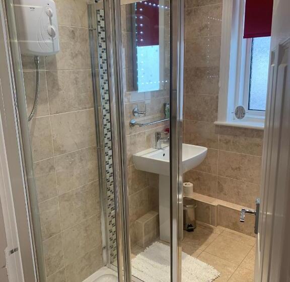 Quarto Basic, North Crest