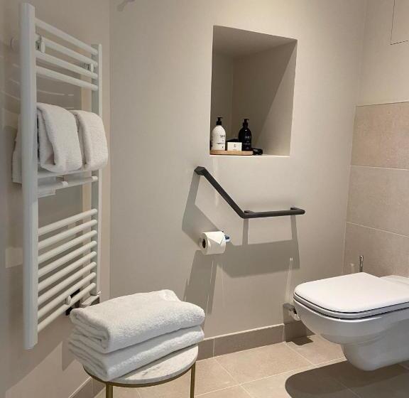 小型套房带阳台, L Invitation Au Voyage   Hôtel & Spa