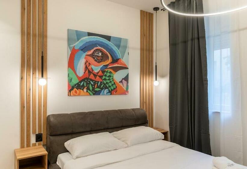 غرفة قياسية مزوَّدة بتراس, Silver Luxury Suites