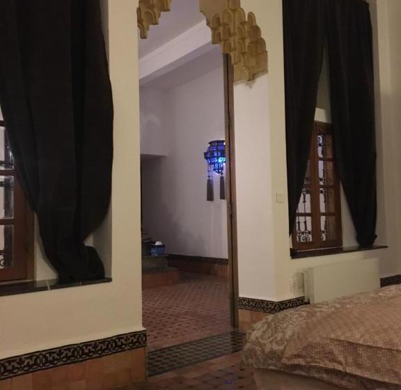 Дом 3 Спальни, Riad Dar Badiaa