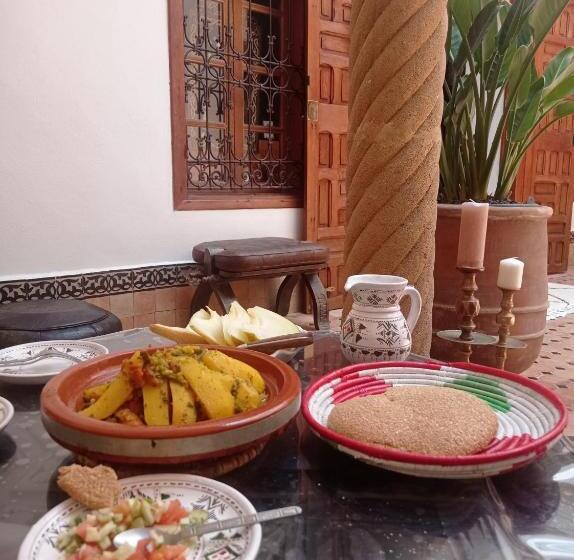 Дом 3 Спальни, Riad Dar Badiaa