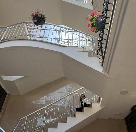 اتاق استاندارد با بالکن, Villa Abi Center