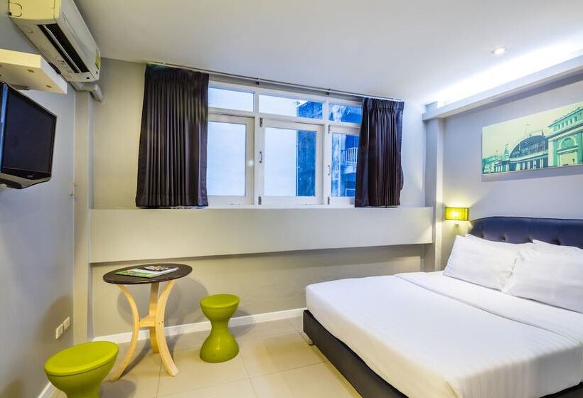 Quarto Estandar, At Hua Lamphong