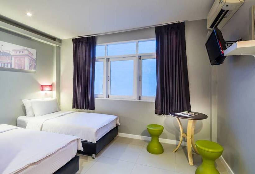 Quarto Estandar, At Hua Lamphong