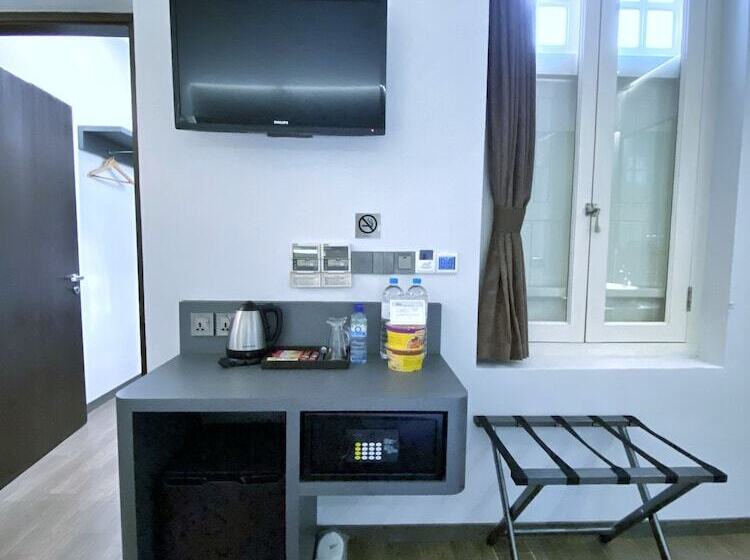 اتاق خانوادگی, Bliss Hotel Singapore