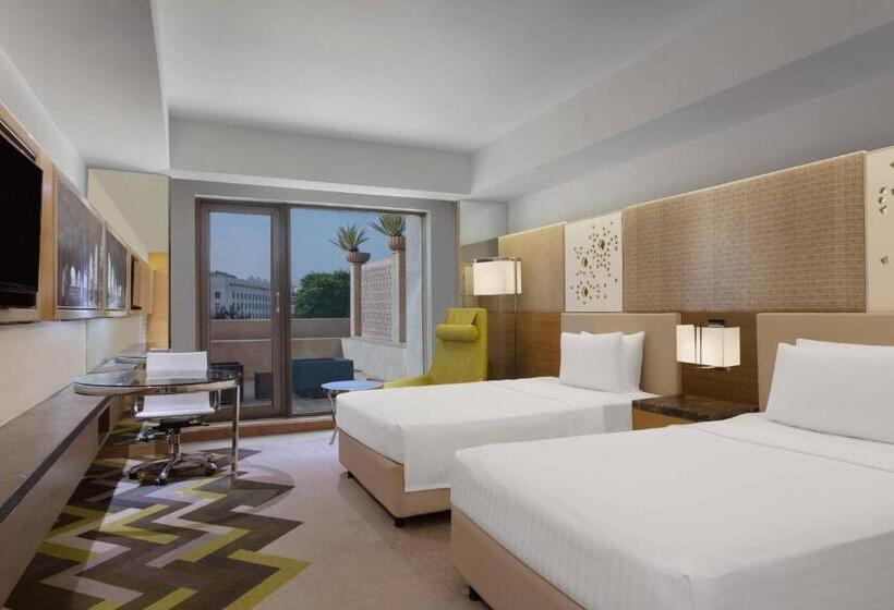 Номер Стандарт с Террасой, Courtyard By Marriott Agra