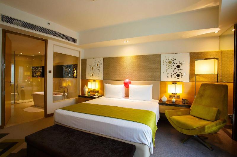 Люкс Executive Кровать Кинг, Courtyard By Marriott Agra