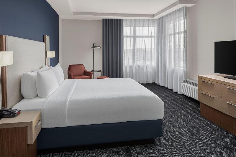 스위트 킹사이즈 침대, Courtyard By Marriott San Angelo