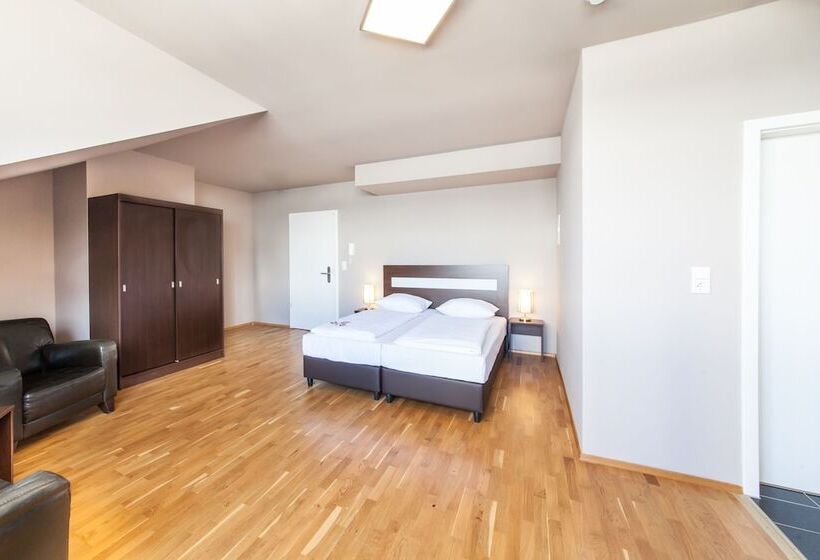 Quarto Comfort, Munique Frankfurt City