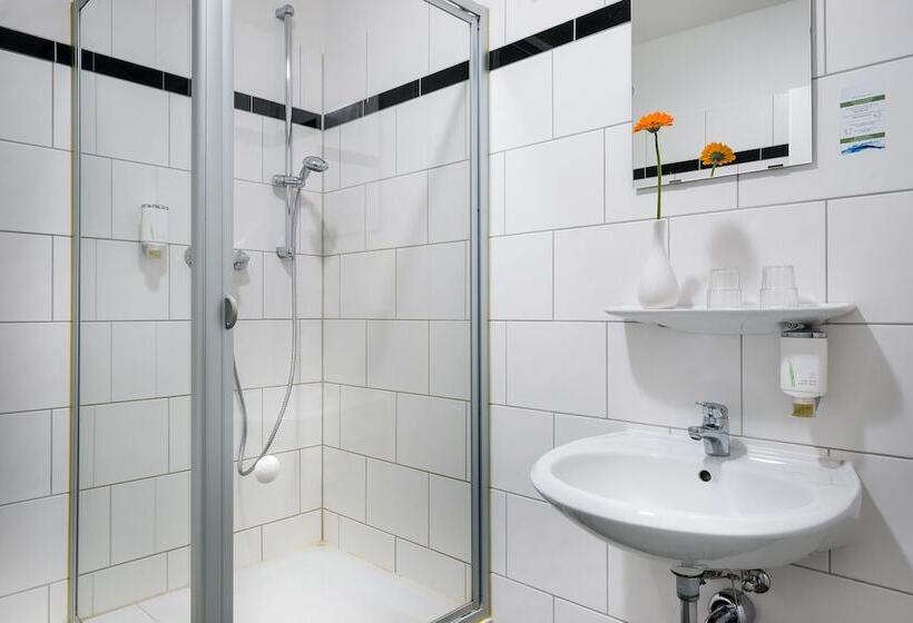Quarto Comfort, Munique Frankfurt City