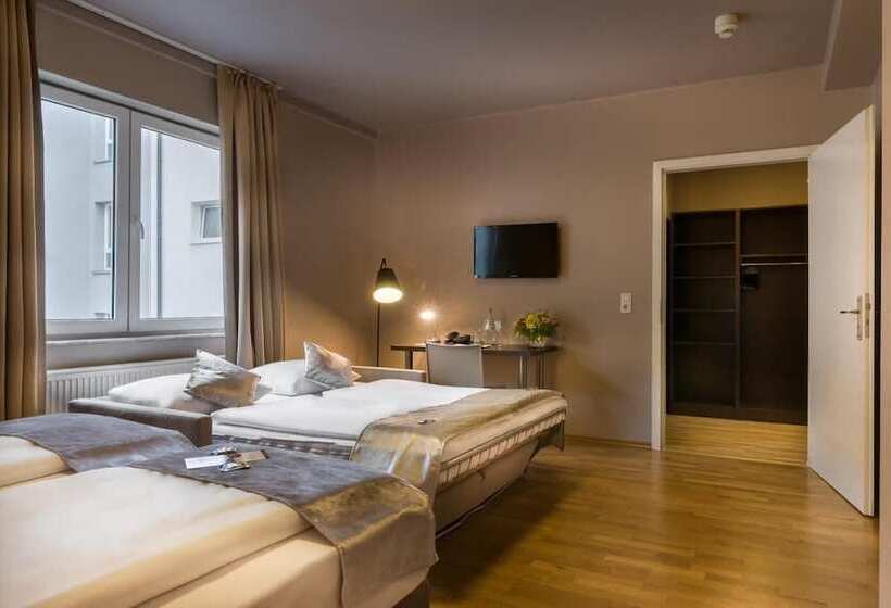 Трехместный Номер Комфорт, Munique Frankfurt City