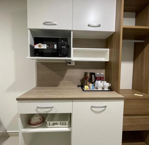 اتاق سوپریور, Christella Hotel Laemchabang