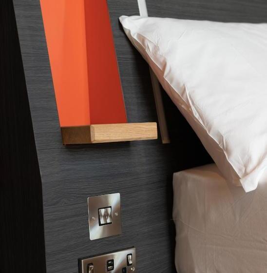 스탠다드 룸, Easyhotel Dublin