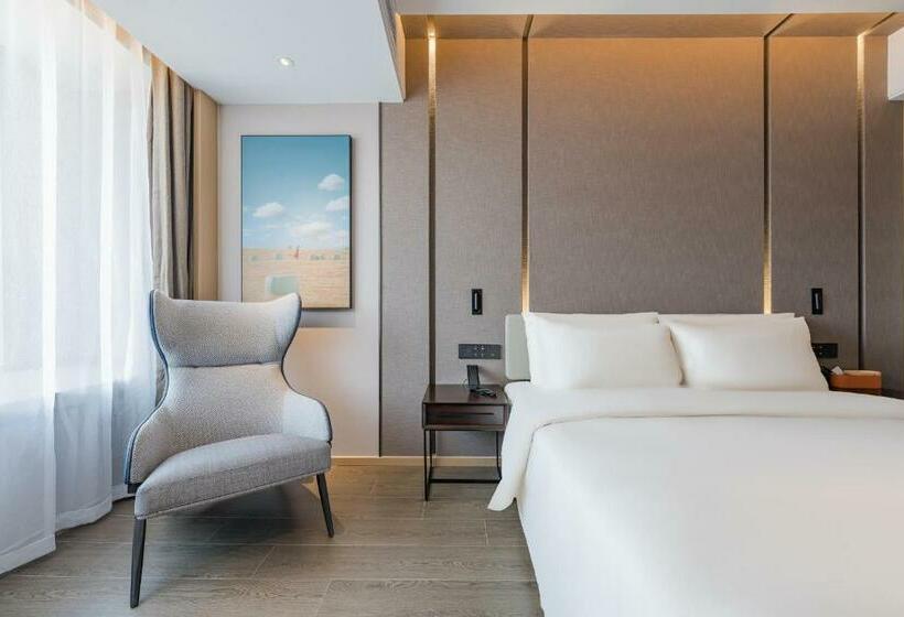 Номер Superior, Atour Hotel Wuxi Yuantouzhu Scenic Area Qianrong Road