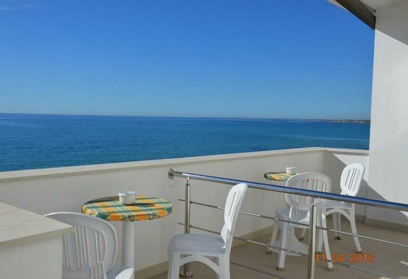 Номер Стандарт Вид на Море, Mare E Sole Villa Urso