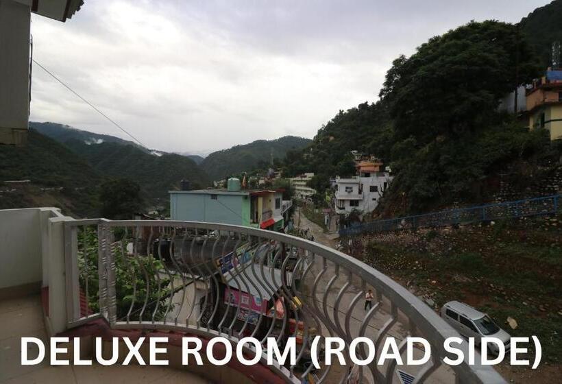 디럭스 룸, Mandakini