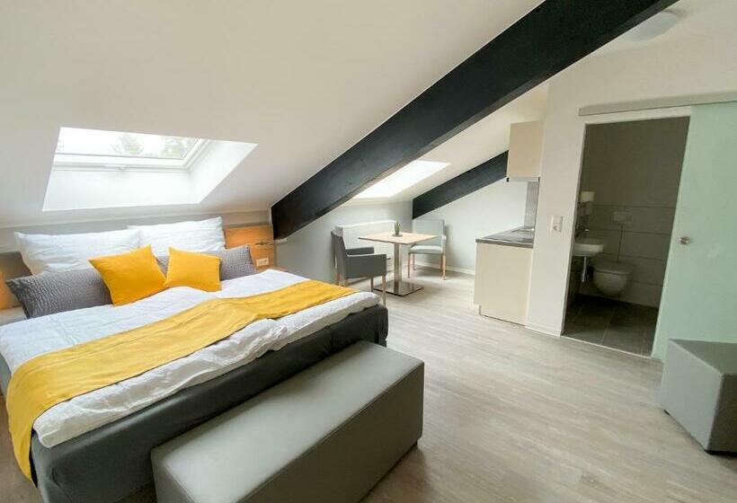 Номер Стандарт, Boardinghouse Breitscheid