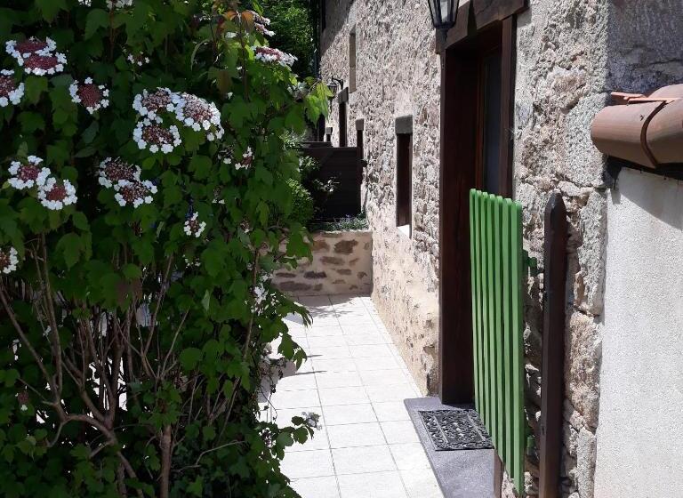 Студия Стандарт, Domaine De La Ribiere