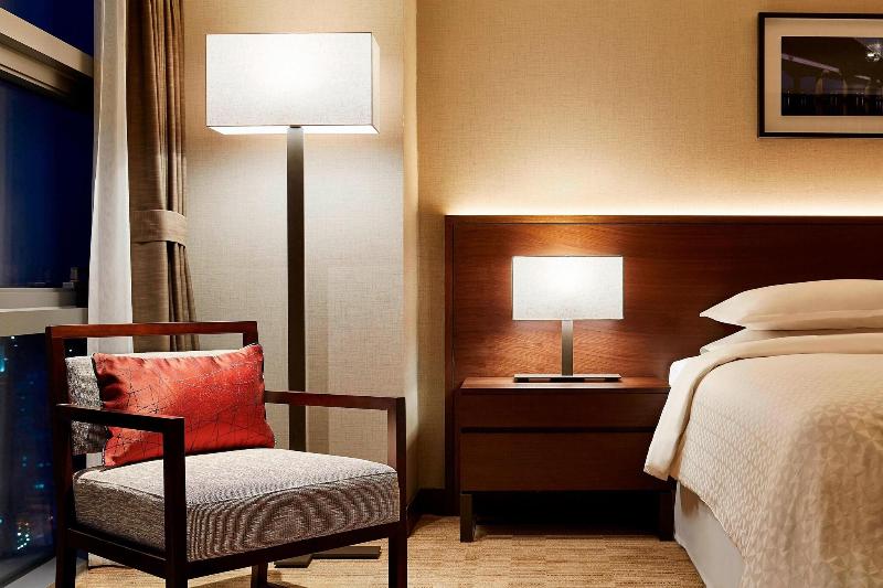 Номер Deluxe Кровать Кинг, Four Points By Sheraton Josun, Seoul Station