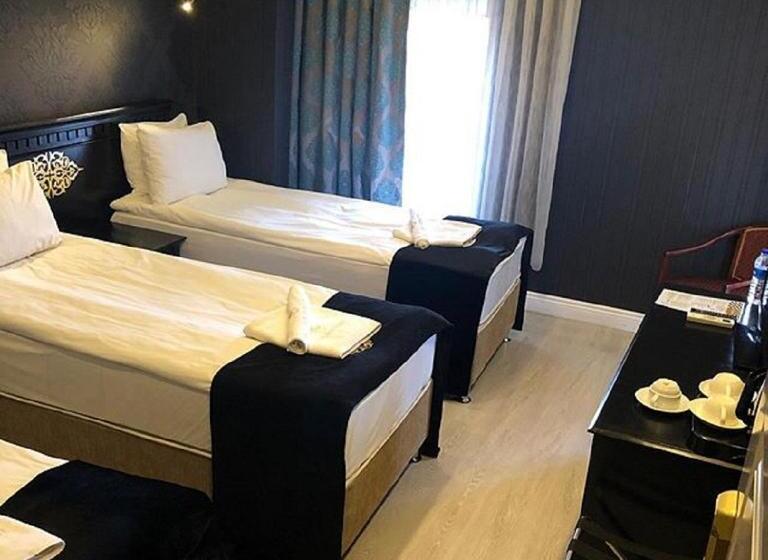 Executive Triple, Golden Gate Hotel Topkapı