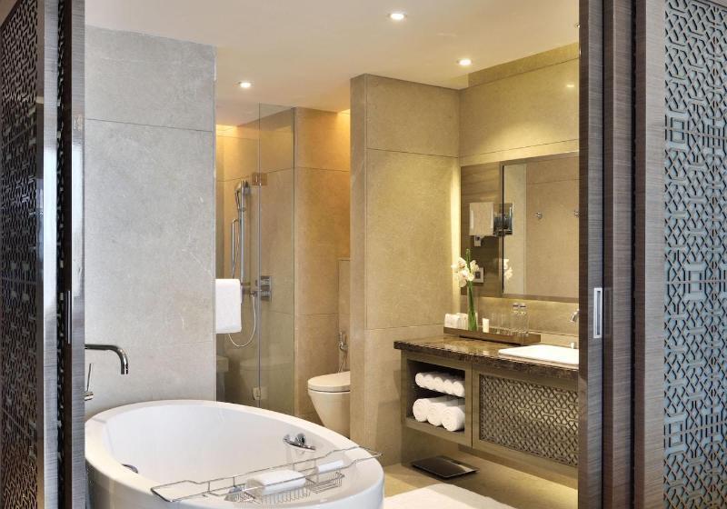 Люкс Повышенной Комфортности, Jw Marriott Mumbai Sahar Airport