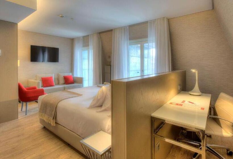 Premium Room City View, NH Collection Porto Batalha