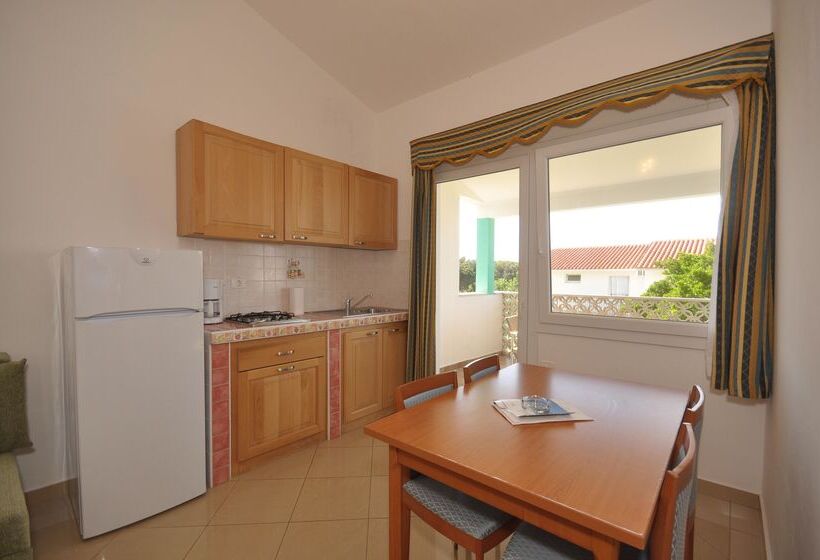 Апартаменты 1 Спальня, Kazela Apartments