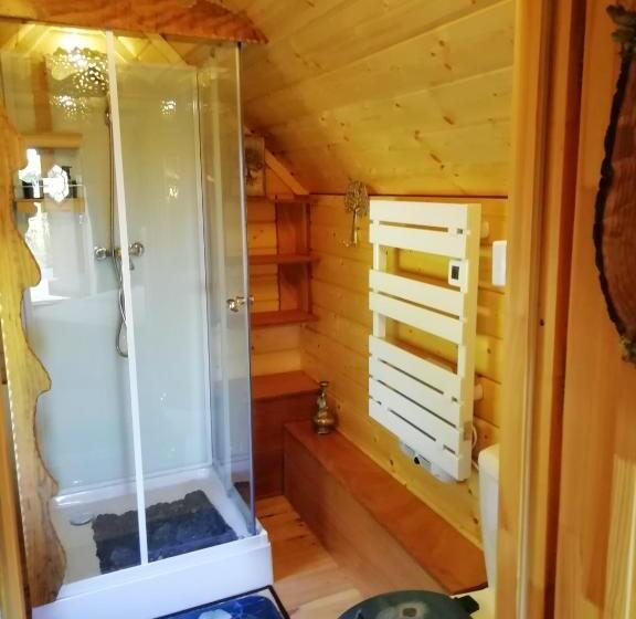 Standard room with outdoor bath, La Chaumière Des Elfes, énigmes Et Magie