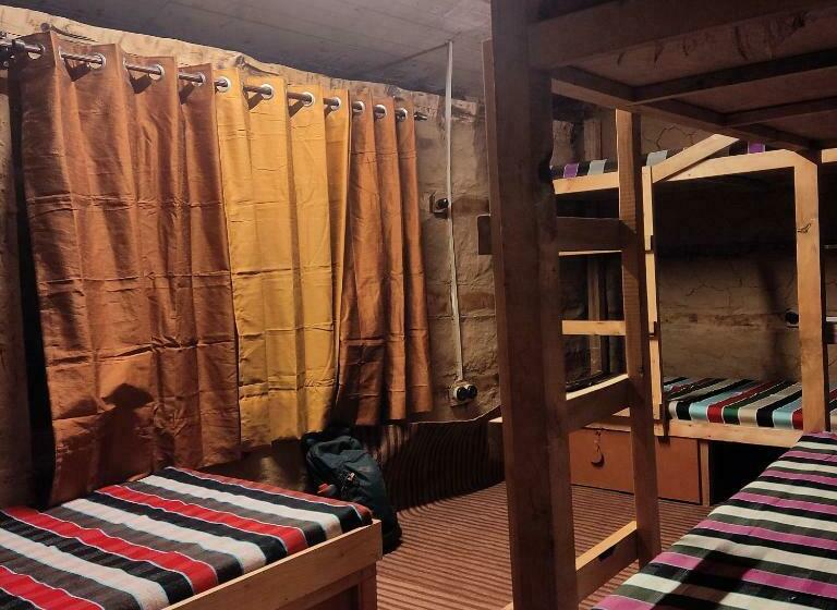 Кровать в Общей Комнате, Mud Hostel Shangarh