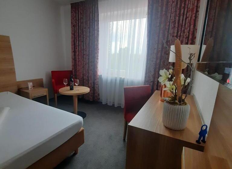 Трехместный Номер Базовый, Eventhaus Schamin