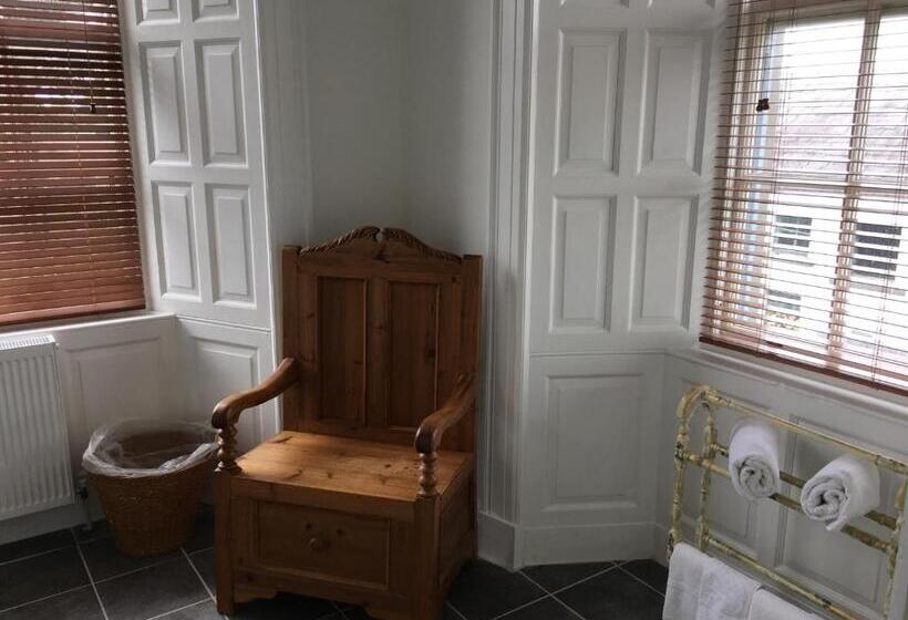 Четырехместный Номер Deluxe, Castlehacket House