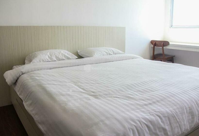 Студия Стандарт, Redliving Apartemen Gunung Putri Square  Sansan Room Tower Pinus