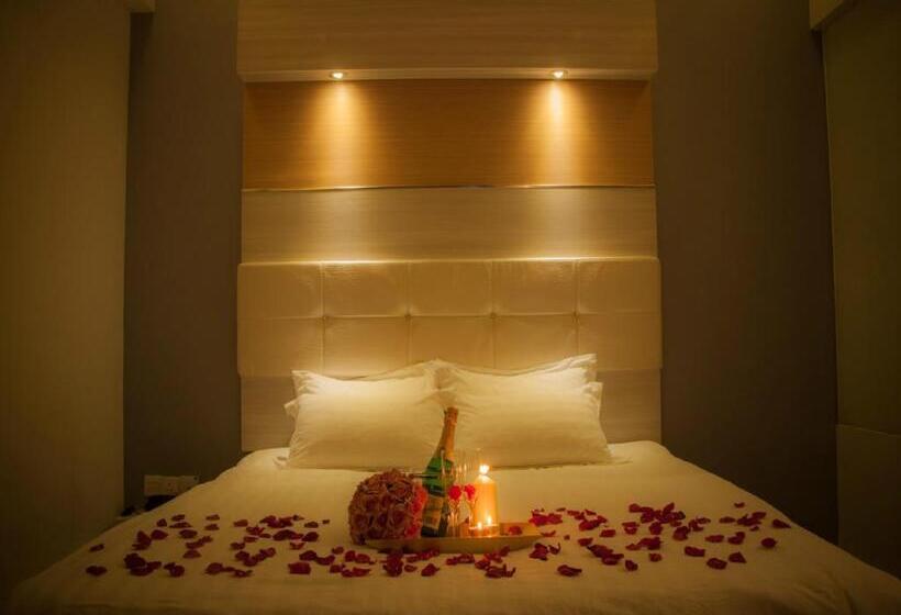 Quarto Estandar Cama King, Avantgarde