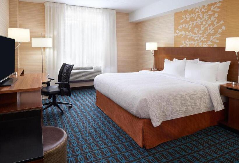 带大床的标准间, Fairfield Inn & Suites By Marriott Barrie