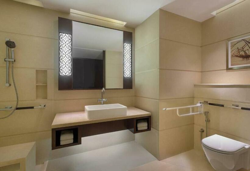 스탠다드 룸 킹사이즈 침대, Kochi Marriott