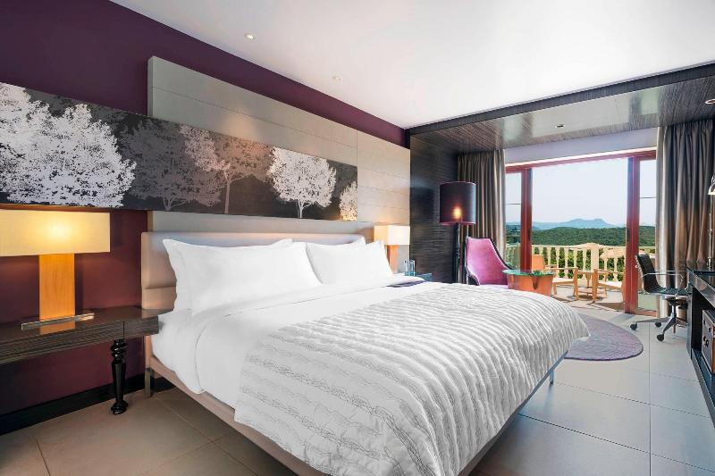 Номер Стандартный с Видом, Le Méridien Mahabaleshwar Resort & Spa