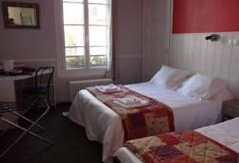 Номер Стандарт Трехместный, Hôtel Le Hussard