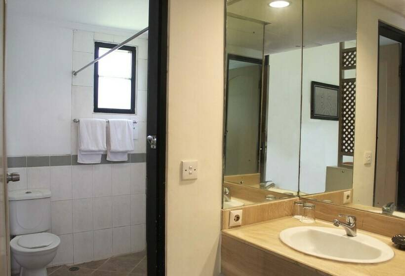 Номер Superior, él Hotel Kartika Wijaya Batu