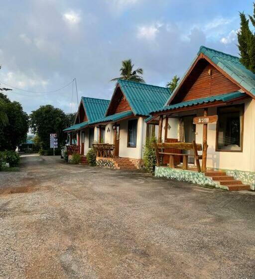 スタンダードルーム, เพชร รีสอร์ท นครไทย Phet Resort, Nakhonthai