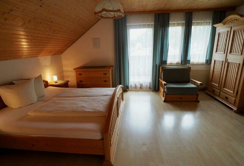 Номер Стандарт, Gasthof Zum Grünen Specht
