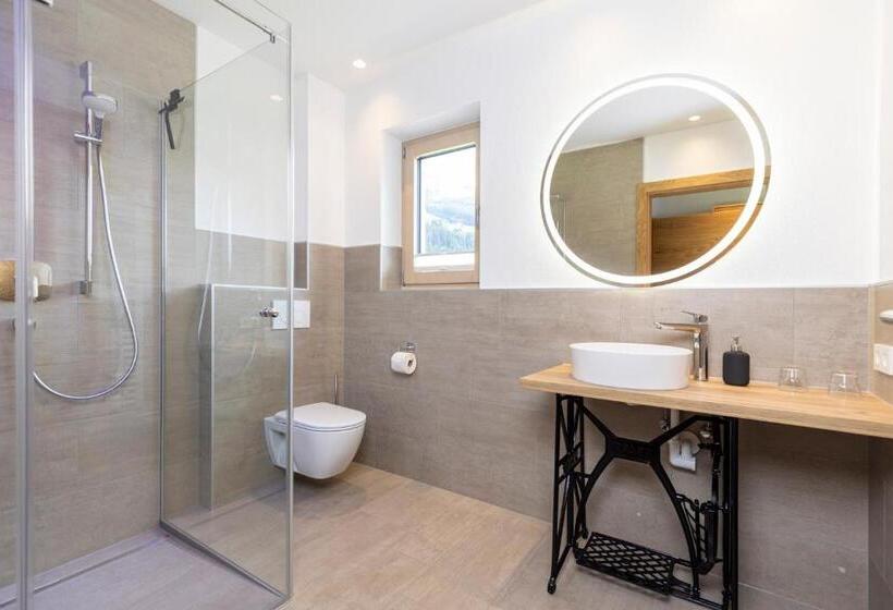 Апартаменты 2 Спальни, Franzerl