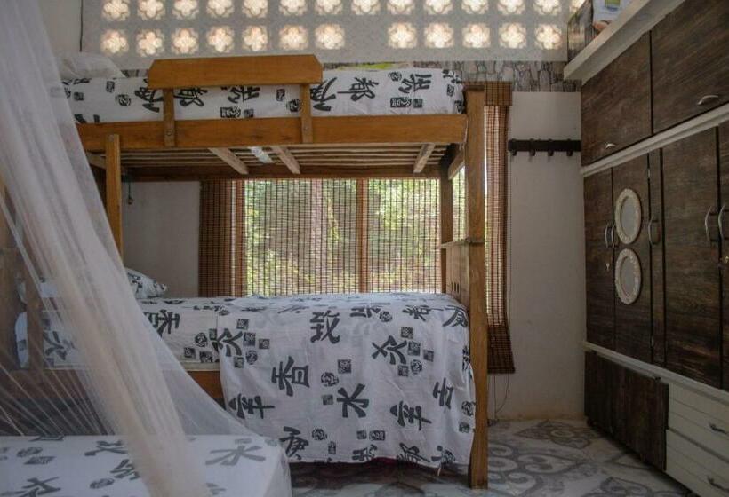 Quarto Familiar, L  Europe