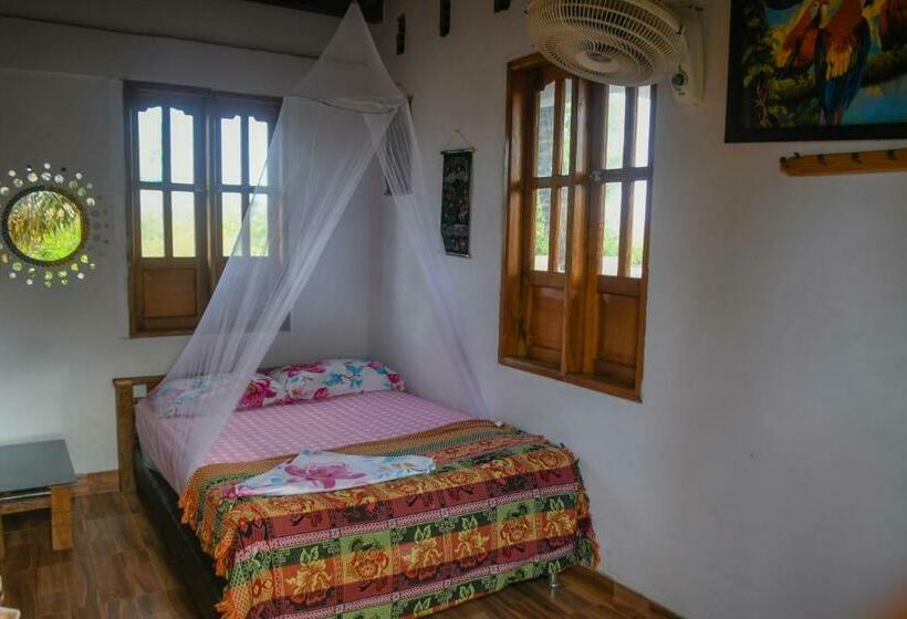 Quarto Estandar Banheiro Compartilhado, L  Europe