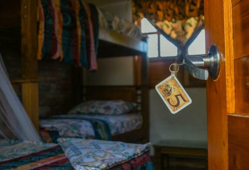 Quarto Familiar, L  Europe