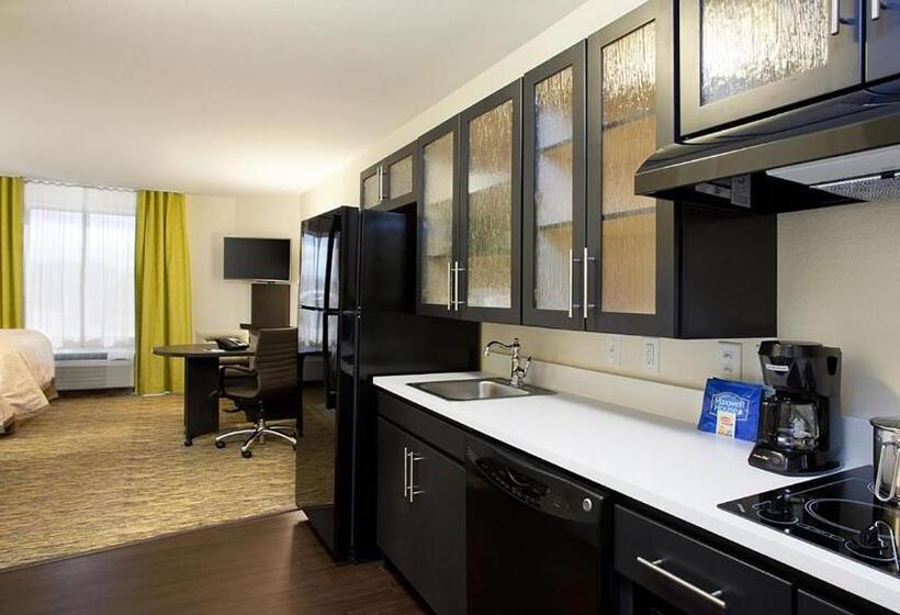 Студия Стандарт, Candlewood Suites Carrollton, An Ihg