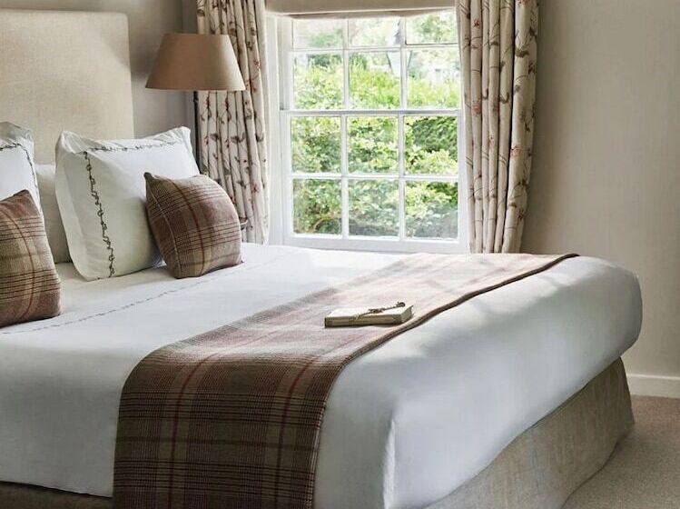 Люкс, Coworth Park  Dorchester Collection