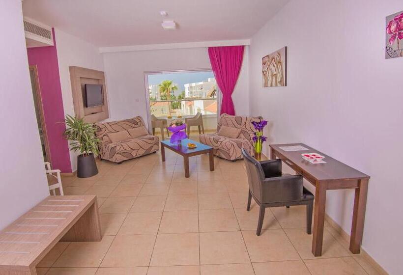 주니어 스위트, New Famagusta Hotel & Suites