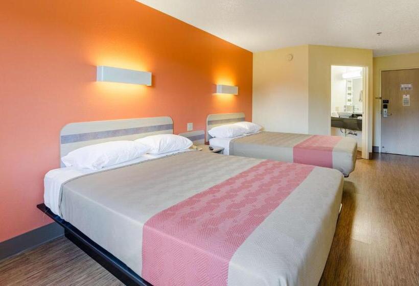 Номер Стандарт, Motel 6bristol, Va