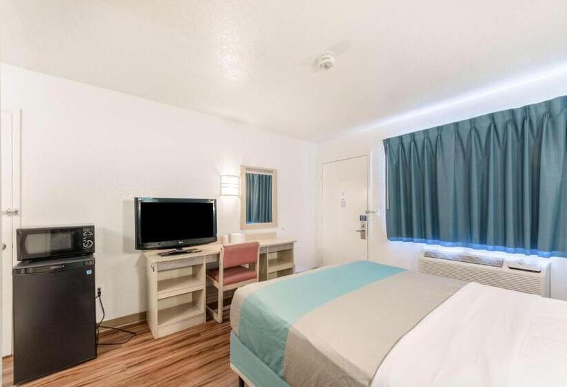 身障者適用スタンダードルーム, Motel 6del Rio, Tx
